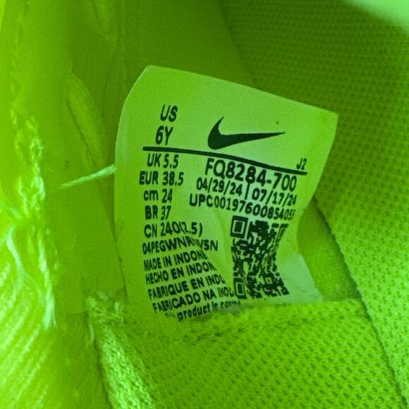 Nike Zoom Mercurial Vapor 16 Academy Turf Soccer Shoes Size 6Y (FQ8284-700) - Picture 10 of 10